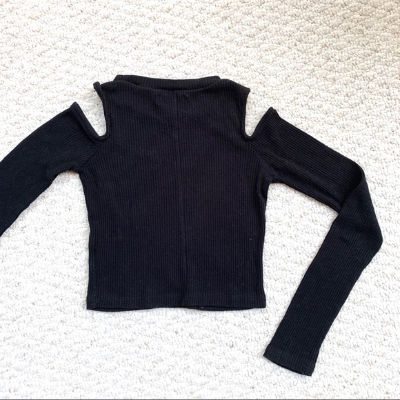 Kendall & Kylie Cold Shoulder Crop Top - Picture 6 of 7